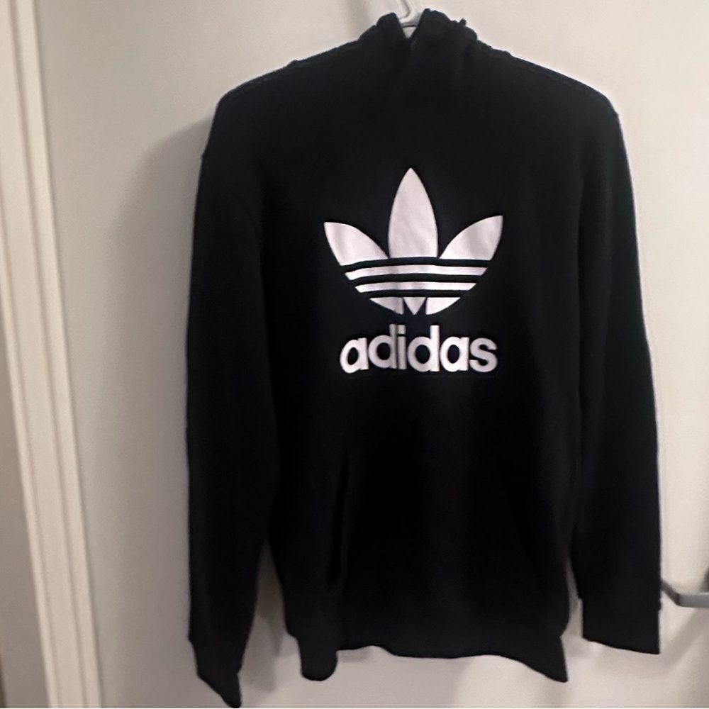 Brand new men’s adidas pull over hoodie size small